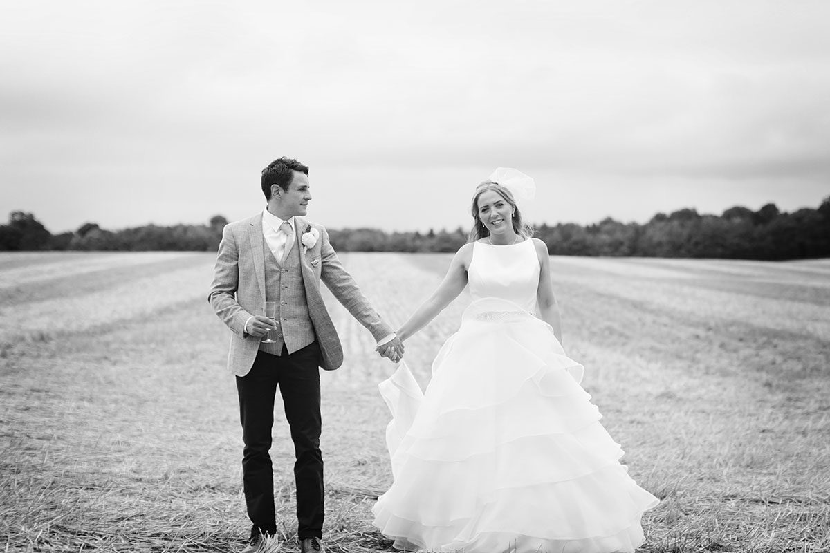 Gloucestershire Wedding Photographer working in Cheltenham & the Cotswolds - Stone Barn, Aldsworth | Bullit