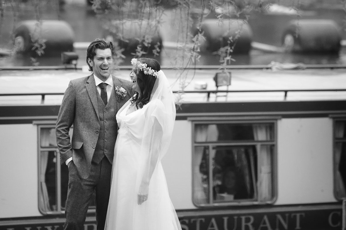 Cheltenham, Gloucestershire and Cotswolds Wedding Photographer - Sam and Andy in Stratford | Bullit Photographer