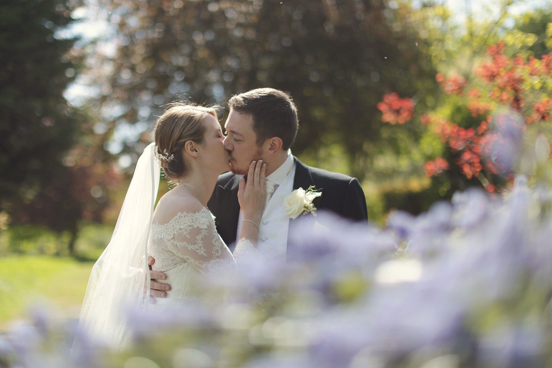 Wild kiss - Wedding Photographer at Dumbleton Hall | Bullit - Cheltenham & Cotswolds