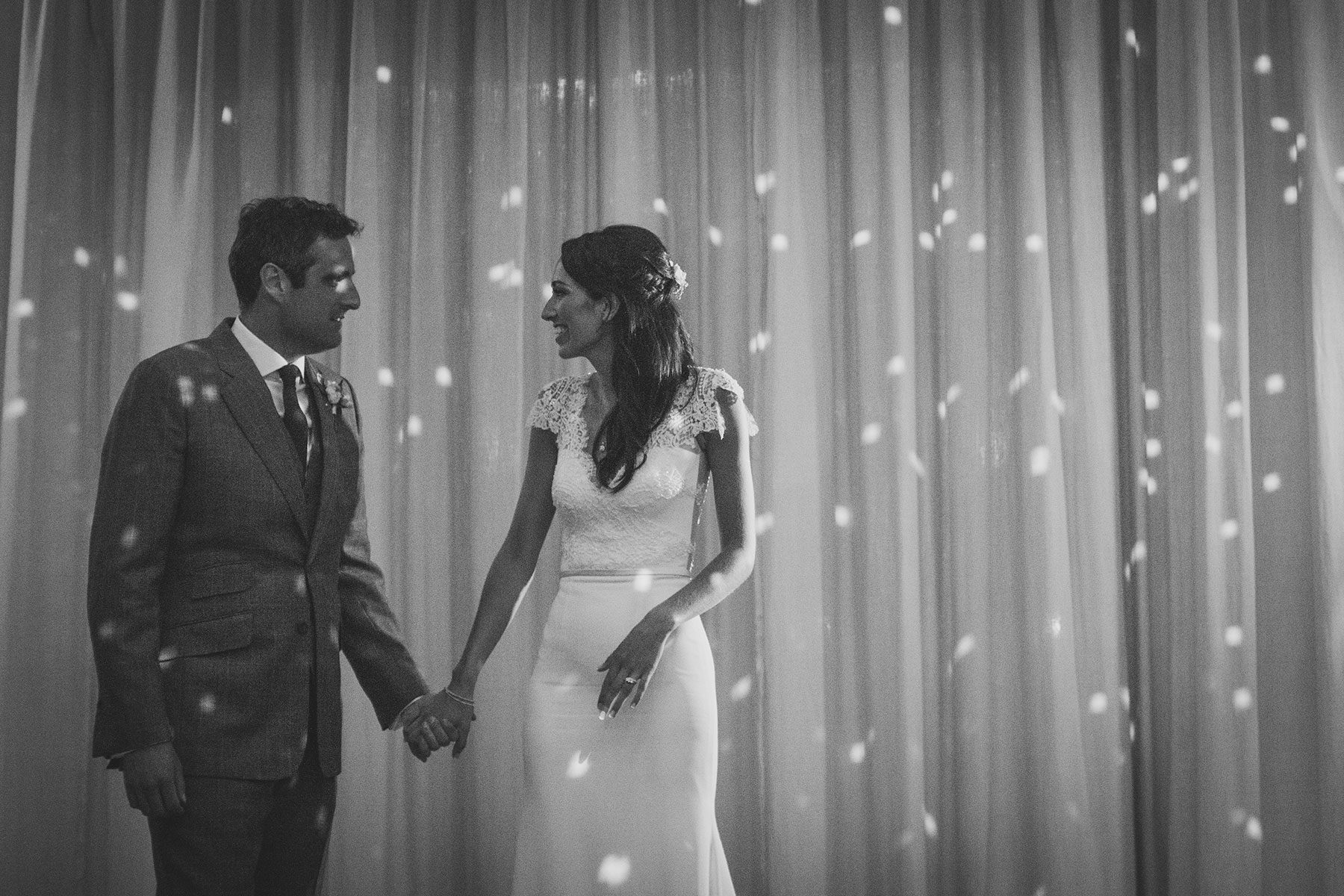 Dancing time - Reportage Wedding Photography in Cheltenham | Bullit Photography